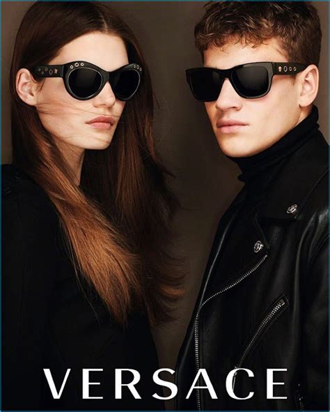 immagini publicitarie versace occhilai sole 2016|Versace 2016 Fall/Winter Eyewear Campaign.